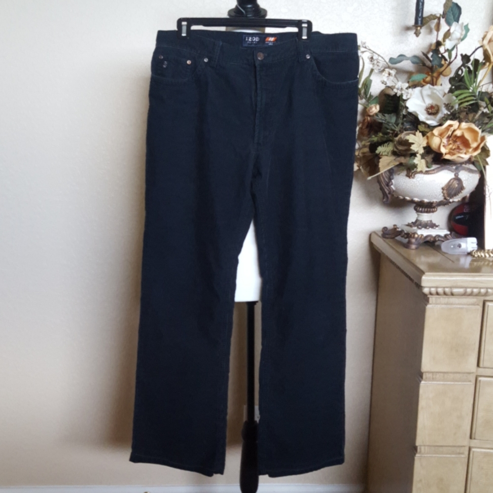IZOD Straigh Leg Corduroy Jeans, size 36/32